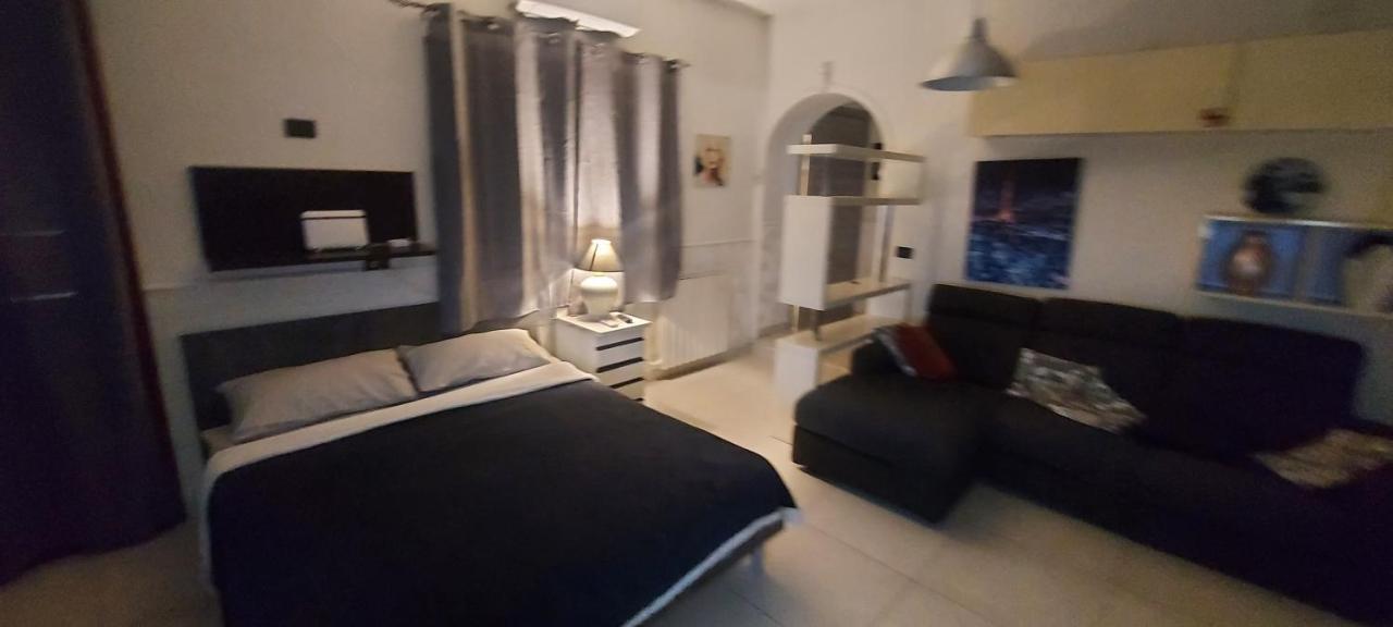 Appartamento Suite Deluxe Climatiz Cucina Giardino Wifi Smart Tv Amazon Prime Video Inclusi Aci Bonaccorsi Exteriér fotografie